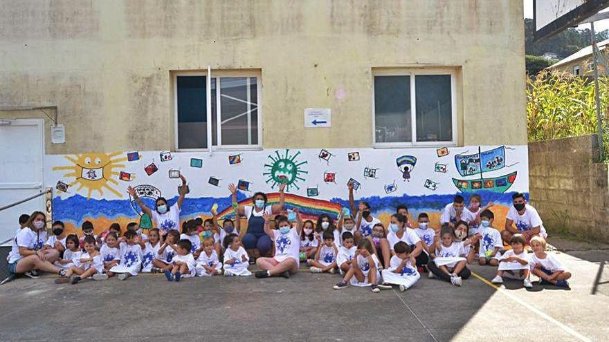 Participantes en el programa Concilia Bueu, ayer.