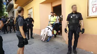 Una mujer vulnerable se intenta suicidar antes de ser desahuciada a la fuerza junto a su hija en el barrio de Carolinas de Alicante