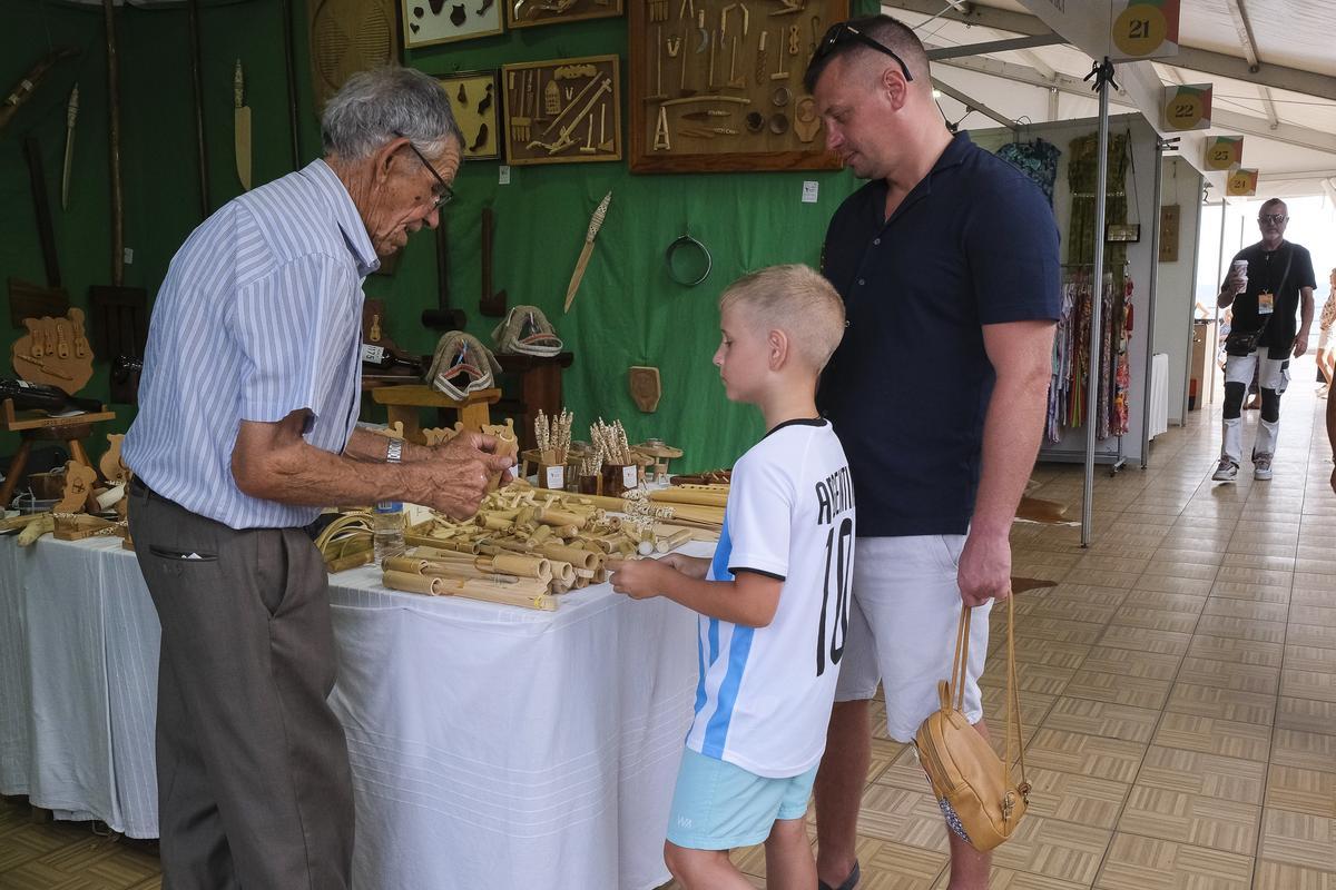 13-08-2024 SAN BARTOLOMÉ DE TIRAJANA. Feria de Artesanía del Faro de Maspalomas  | 13/08/2024 | Fotógrafo: Andrés Cruz