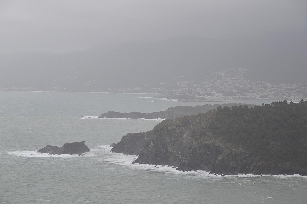 La llevantada de Portbou al Port de la Selva en trenta imatges