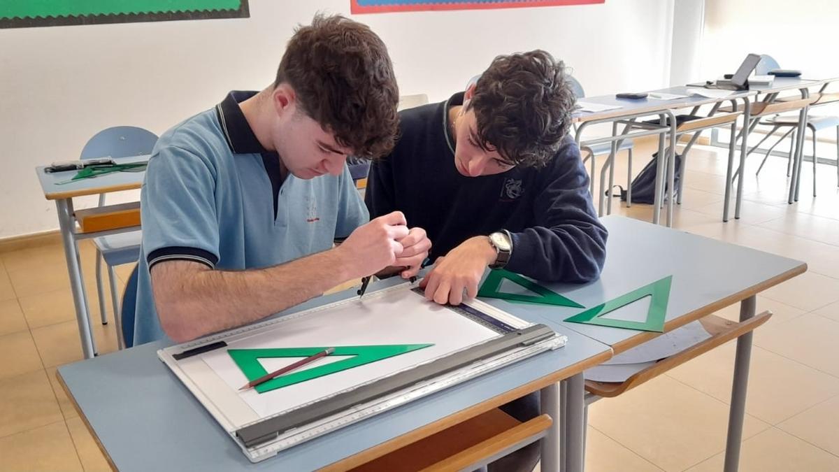 El bachillerato británico que imparte en International English School of Castellón goza de un gran prestigio en el sector universitario.