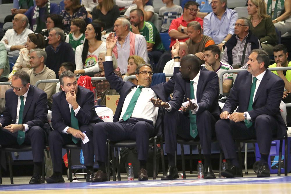 El equipo malagueño aprovecha la visita del colista de la ACB, con el peor ataque de la Liga, para lamer las heridas producidas por el Alba con un triunfo cómodo y liderado por Roberts y Dani Díez