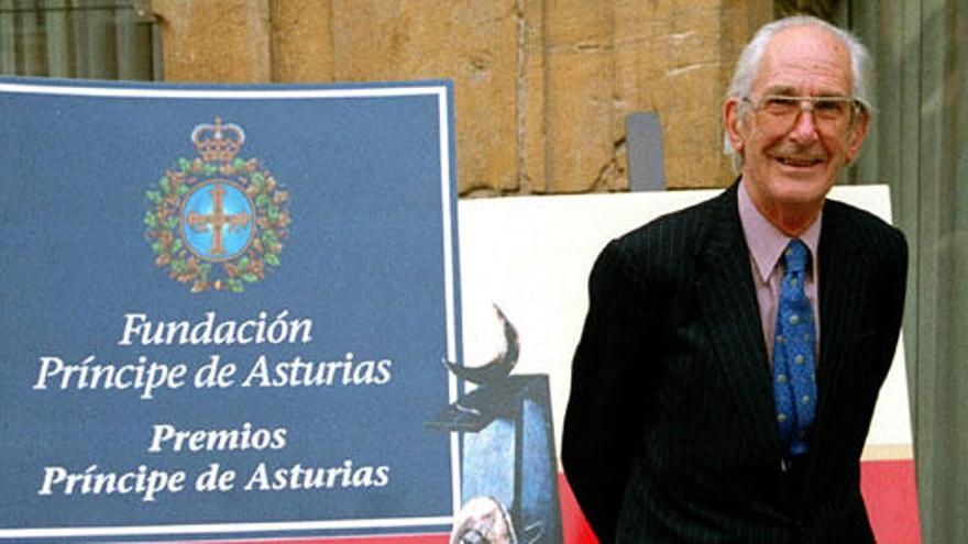 Raymond Carr fue Premio Príncipe de Asturias en 1999.