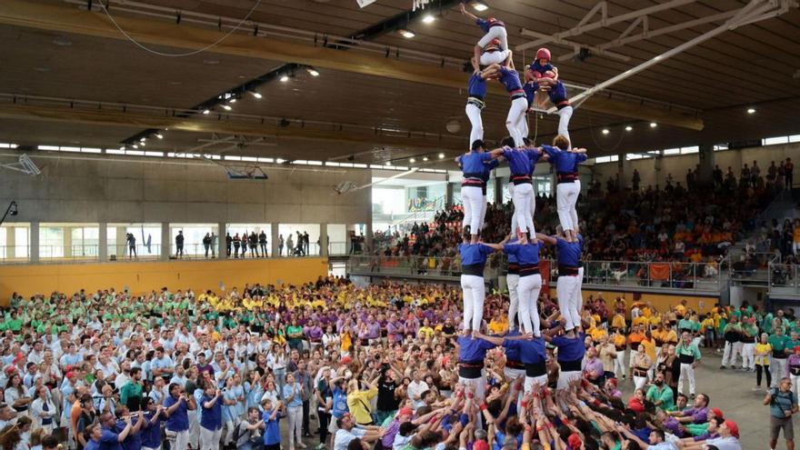 Un dels castells descarregat ahir pels Castellers de Berga a Torredembarra | ACN