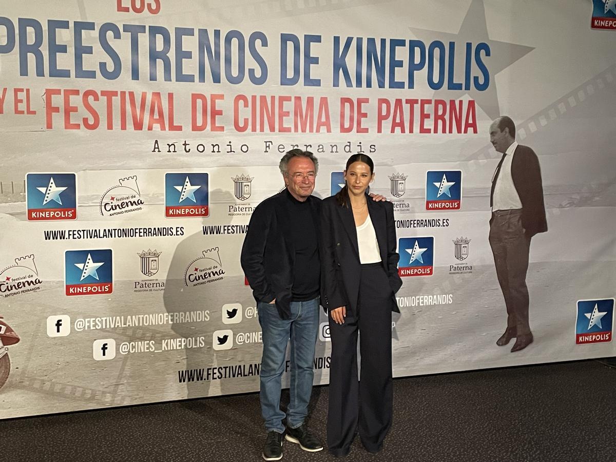 Óscar Martínez e Irene Escolar presentan en Kinépolis 'Competencia oficial'