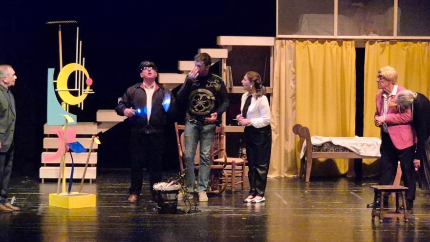 El Serrano levanta el telón de la primavera con Comuna Gàbia Teatre