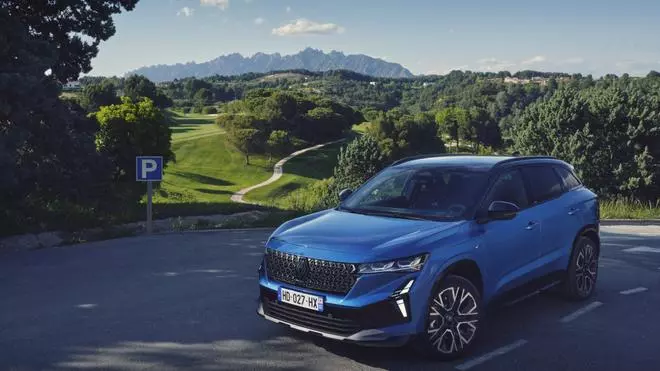 Renault actualiza el Austral en imagen, tecnología y confort