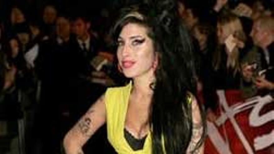 Winehouse, decidida al fin a desintoxicarse