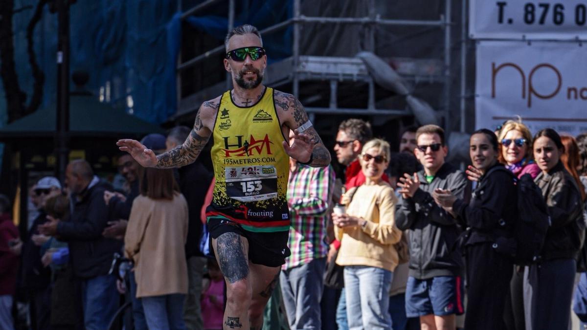 Héctor Moro en la maratón de Zaragoza.
