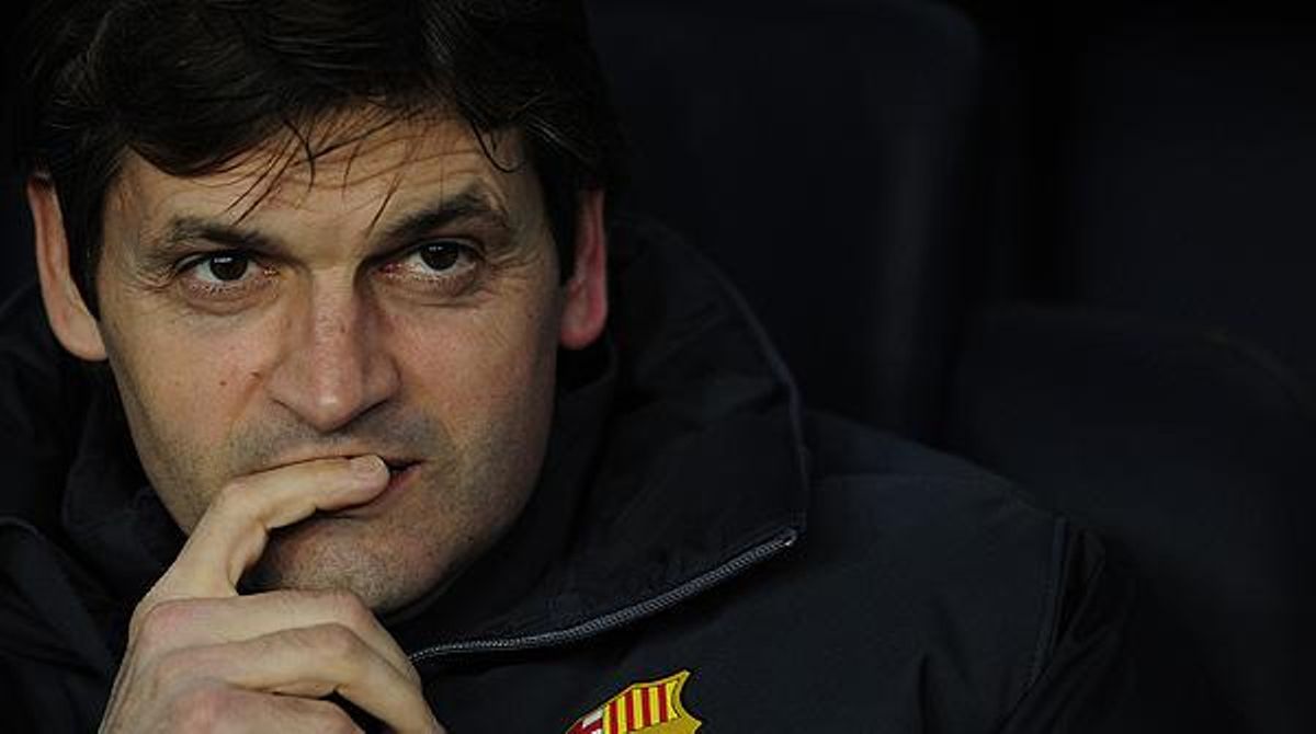 El tècnic blaugrana torna a tenir problemes de salut un any després de ser operat.