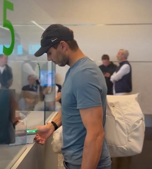 Rafa Nadal, a su llegada al aeropuerto de Buenos Aires