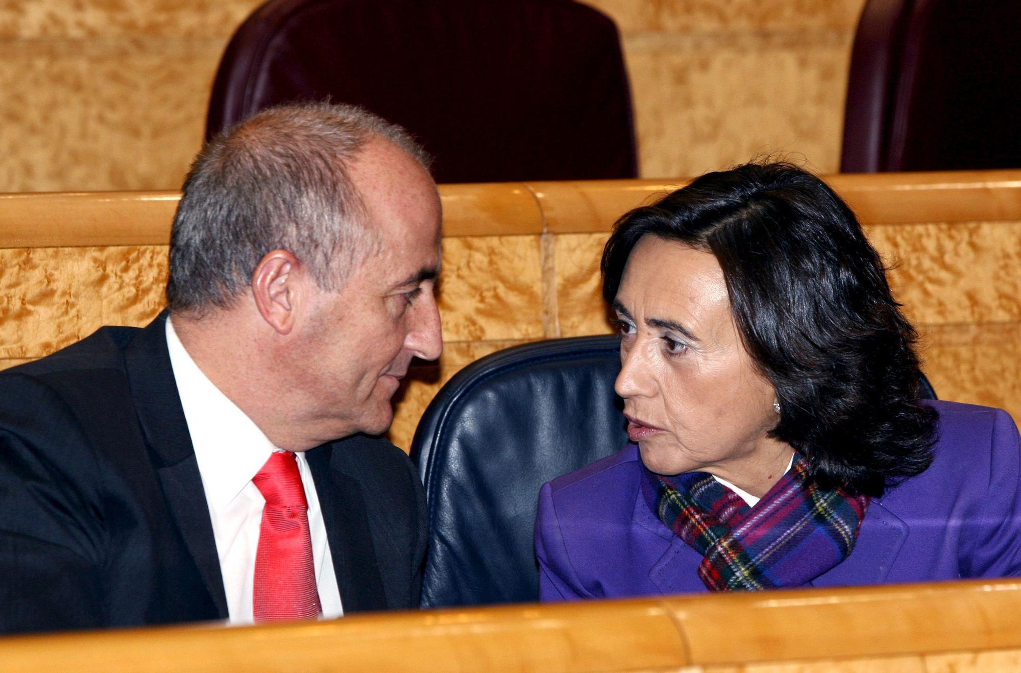 2010 En el Senado con Miguel Sebasti�n.jpg