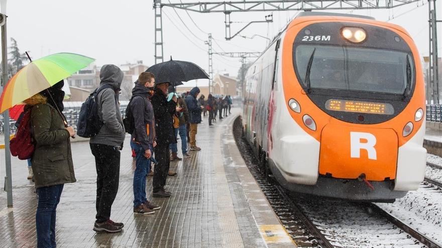 Los sindicatos mayoritarios desconvocan la huelga de este viernes en Renfe