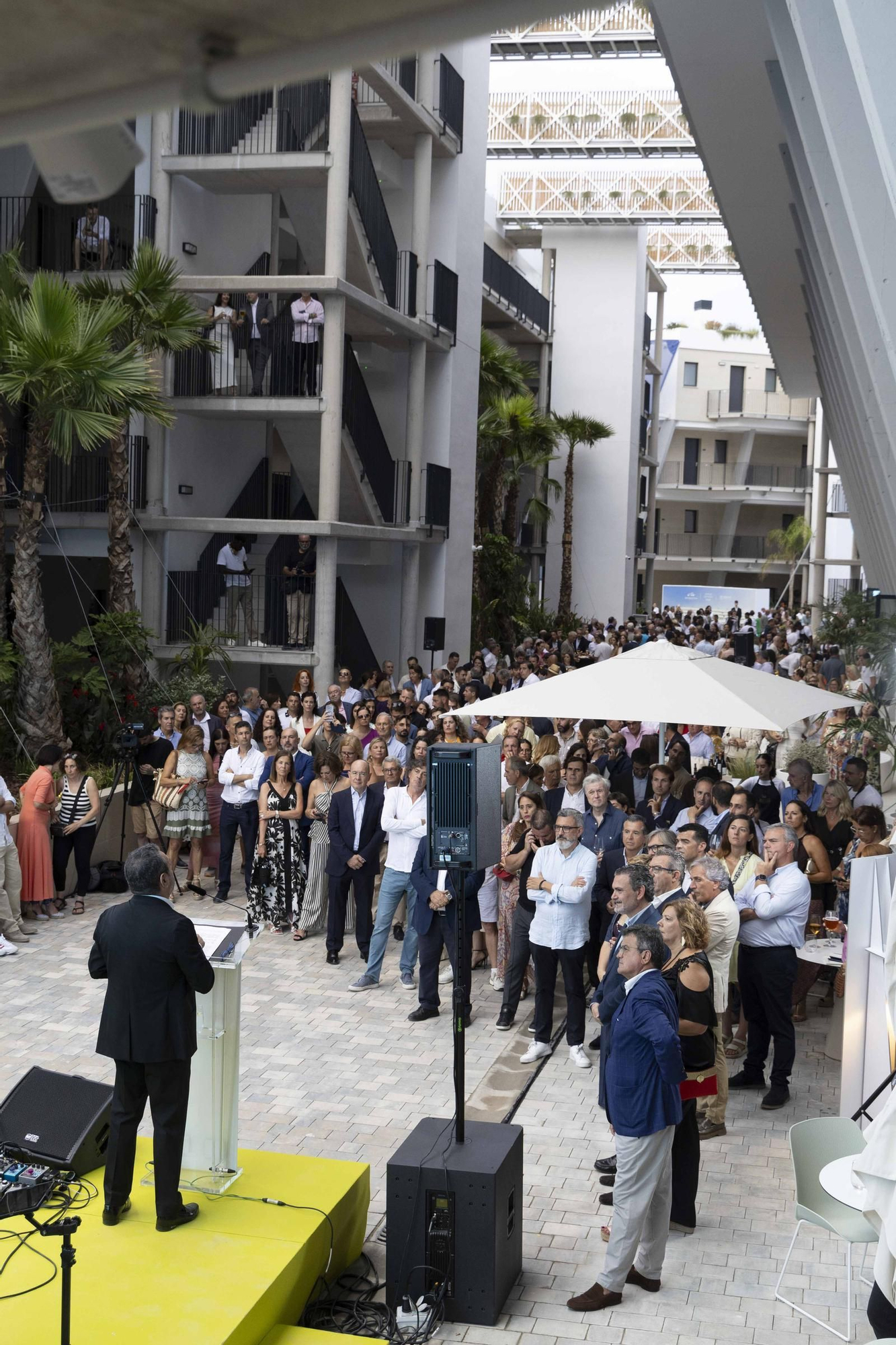 Espectacular inauguración de Delfin Natura en El Albir