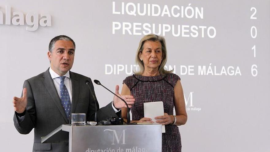 Elías Bendodo y María Francisca Caracuel.