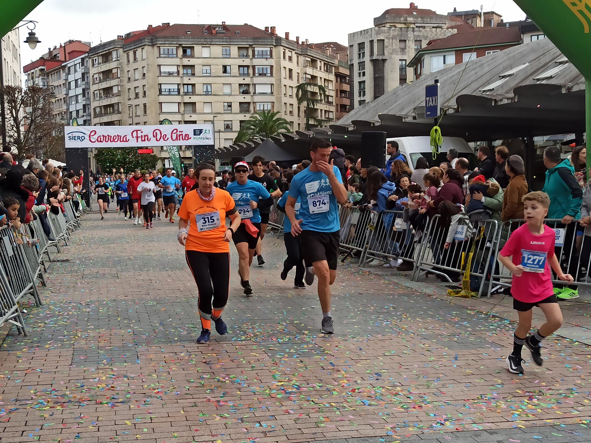 Casi 1.500 participantes disputan la carrera de Fin de Año de Pola de Siero