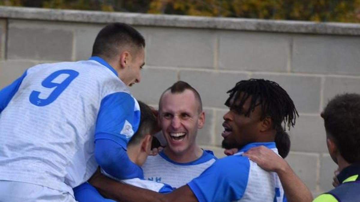Los jugadores de la selección asturiana celebran uno de los tantos ante Murcia.