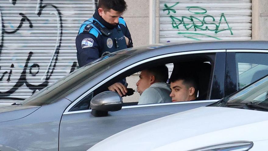 Cuarentones que consumen ‘coca’: el perfil del infractor al volante en Vigo