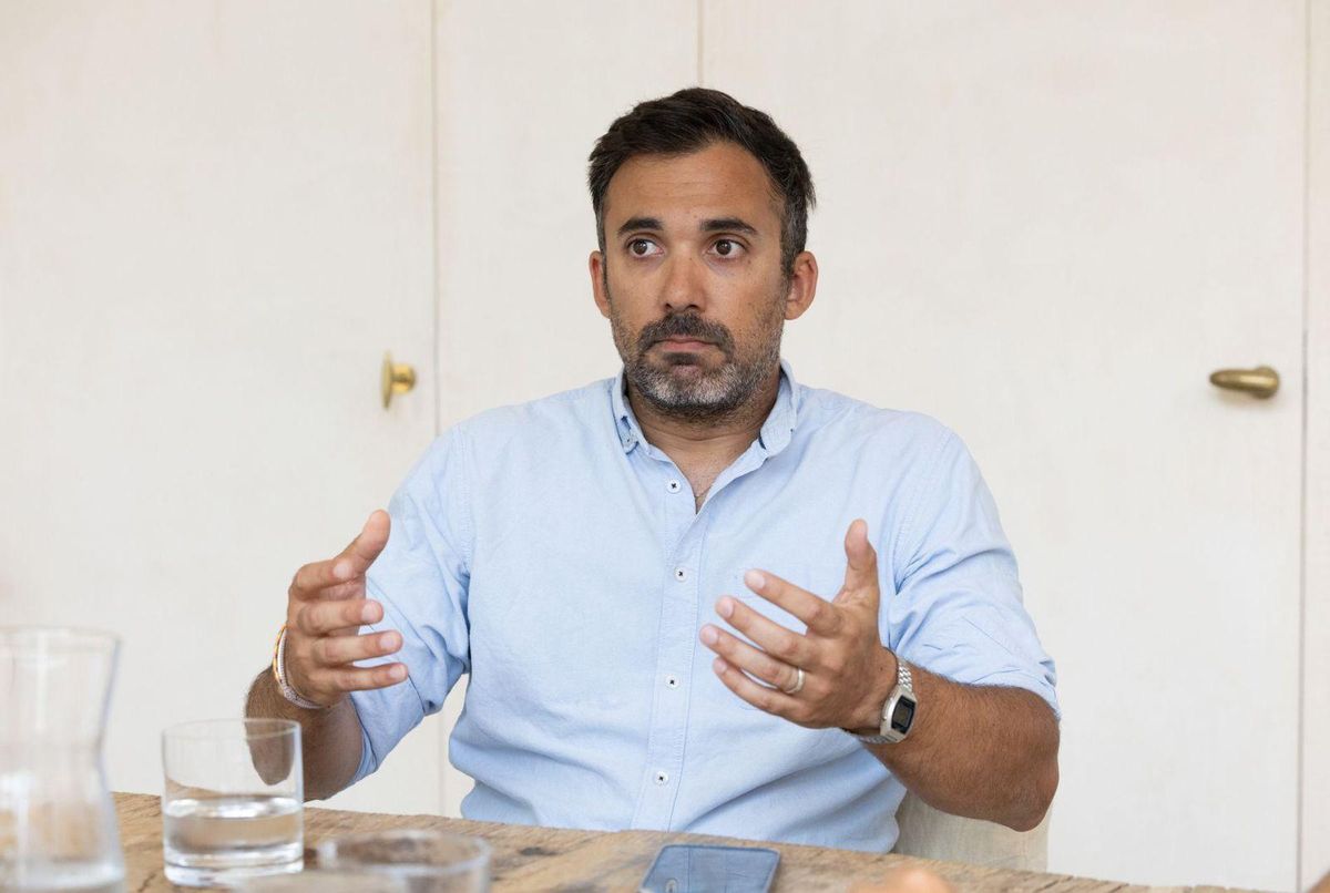 El presidente de la Demarcación pitiusa del Colegio de Arquitectos, durante la entrevista. | VICENT MARÍ