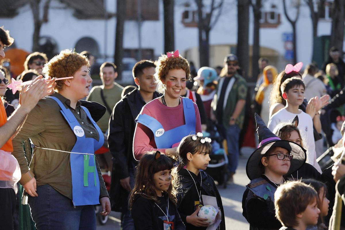 Imatges dels carnavals a barris de Girona