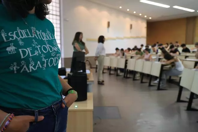 PAU 2026: arranca la Selectividad en Alicante con normalidad pese a la huelga educativa