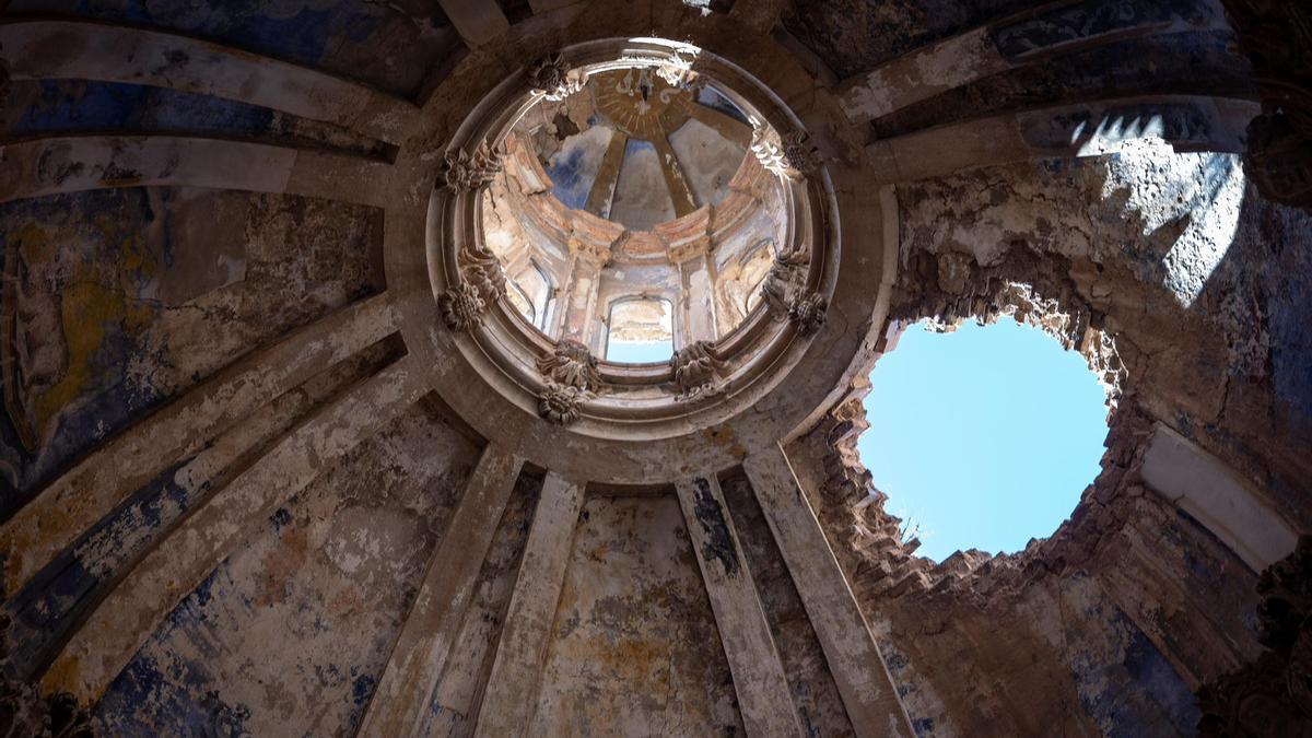 Uno de los restos de la Guerra Civil más visibles del pueblo viejo de Belchite.