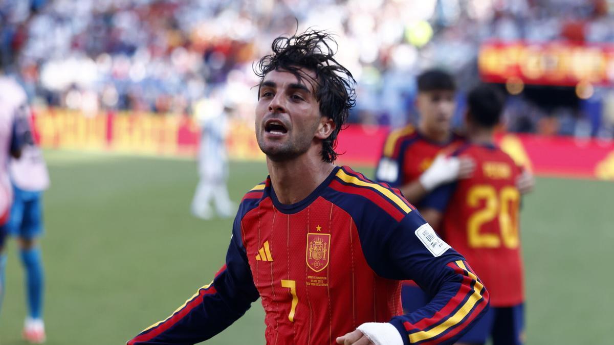 EAST RUTHERFORD (United States), 19/07/2026.- Ferran Torres of Spain celebrates scoring the 1-0 goal during the FIFA World Cup 2026 final match Spain against Argentina, in East Rutherford, New Jersey, USA, 19 July 2026. (España) EFE/EPA/WILL OLIVER