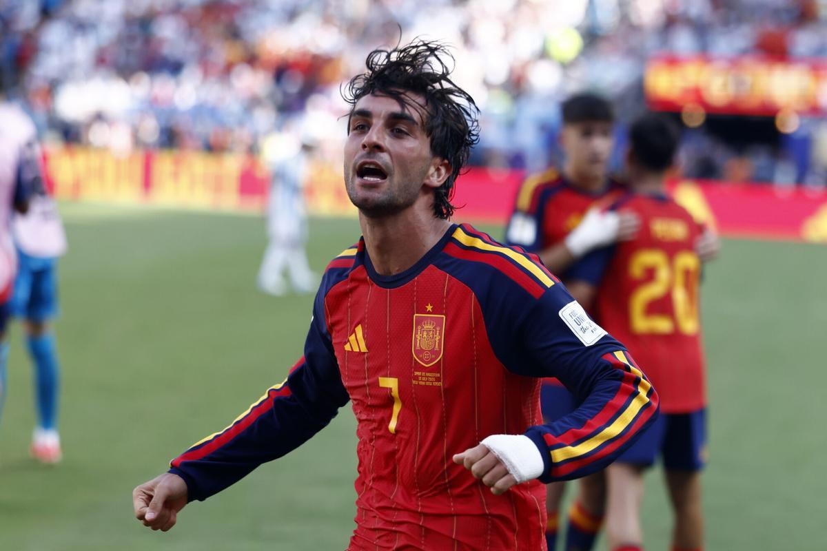 EAST RUTHERFORD (United States), 19/07/2026.- Ferran Torres of Spain celebrates scoring the 1-0 goal during the FIFA World Cup 2026 final match Spain against Argentina, in East Rutherford, New Jersey, USA, 19 July 2026. (España) EFE/EPA/WILL OLIVER