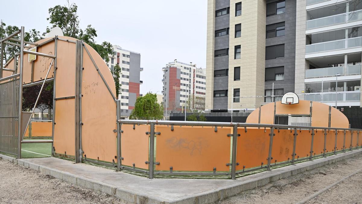 Esta es la cancha de futbito en el PAU Sensal que trasladará el Ayuntamiento de Castelló.