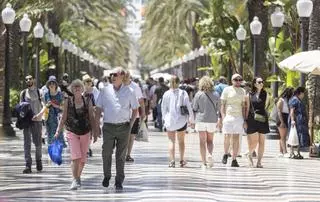 Los turistas extranjeros dejan más de 5.000 millones de euros en la Comunidad hasta mayo