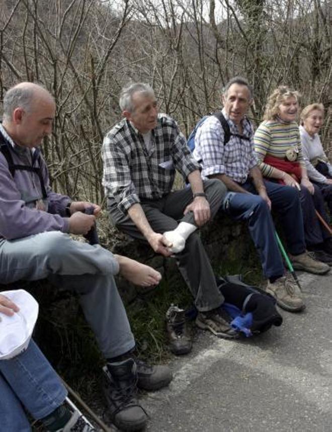Colectivos culturales impulsan una asociación para recuperar el Camino de las Asturias
