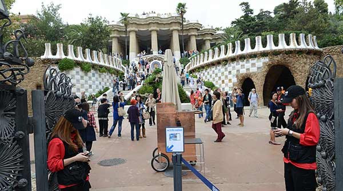 Primer dia de pagament al parc Güell.
