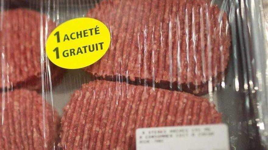 Descubierto un fraude de hamburguesas destinada a pobres en Francia
