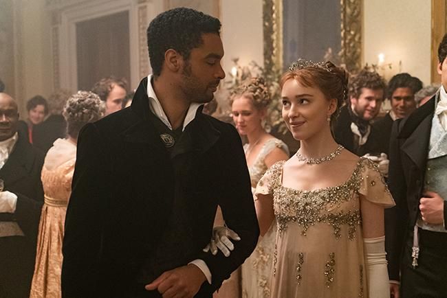 Regé-Jean Page y Phoebe Dynevor protagonizan 'Los Bridgerton'