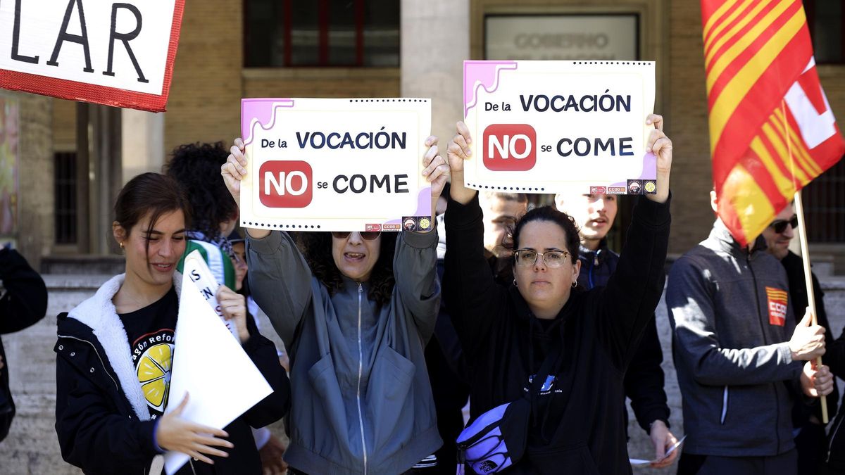 Movilización del sector de reforma y protección de menores en Aragón, en abril.