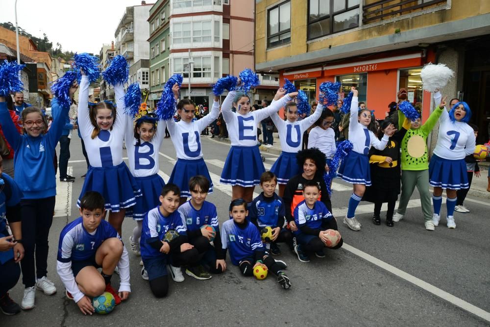 Los participantes en el Enterriño de Bueu.