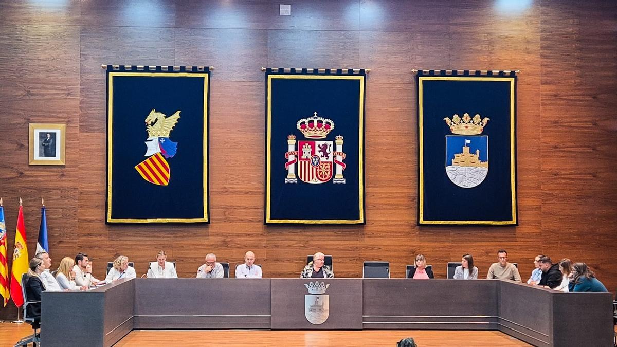 Orpesa celebró un pleno de carácter extraordinario y urgente en el que se aprobó la modificación de créditos por valor de casi 14 millones de euros con cargo al remanente.