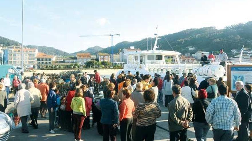 La isla de Ons recibe gran cantidad de visitas en verano y durante las vacaciones.