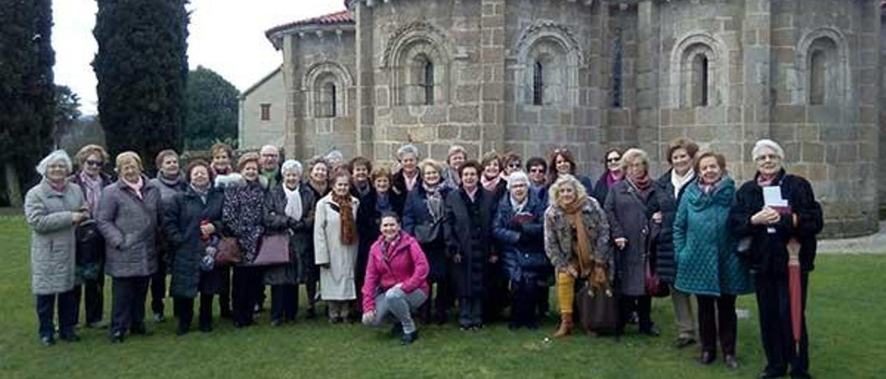 Socias de Ategal, en Santa María de Cambre.