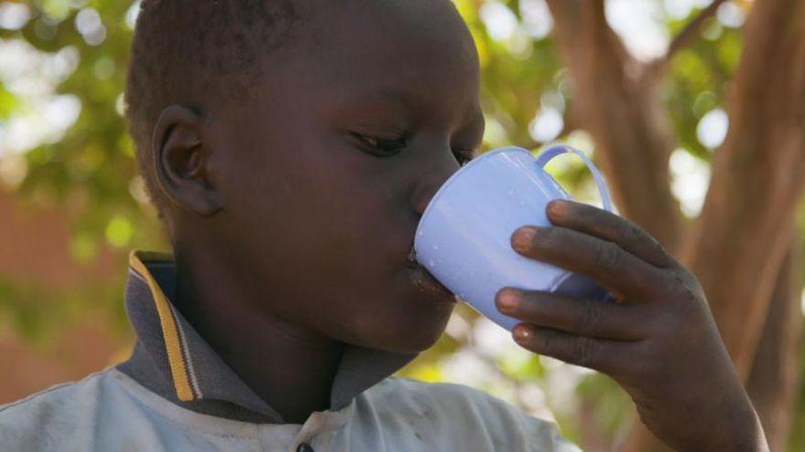 La falta de agua potable mata a más niños que la violencia