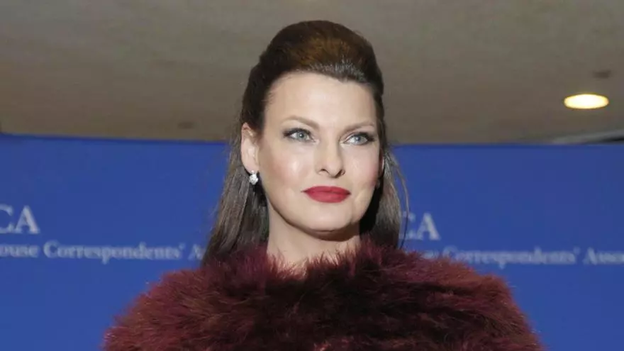Linda Evangelista sentía que merecía quedar deforme por la cirugía estética