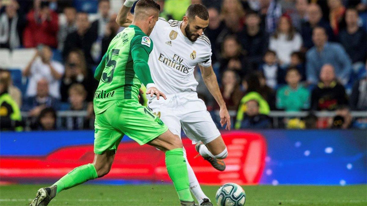 Karim Benzema es el referente ofensivo de un Madrid que vuelve a jugar en el Bernabéu