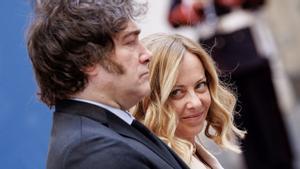 Meloni i Milei tanquen un pacte per extreure i transportar gas liquat de l’Argentina