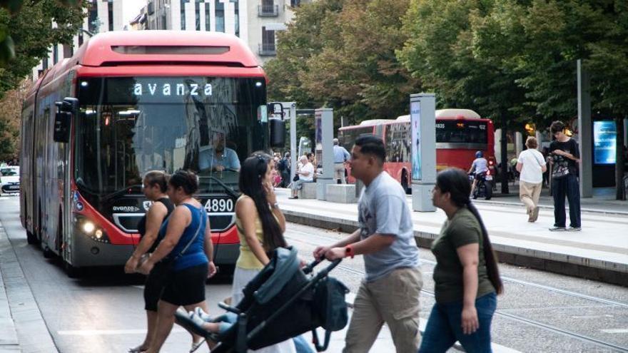 Zaragoza acelera la concesión del Cheque Familia: de 700 a 1.000 euros con una reducción de la tramitación