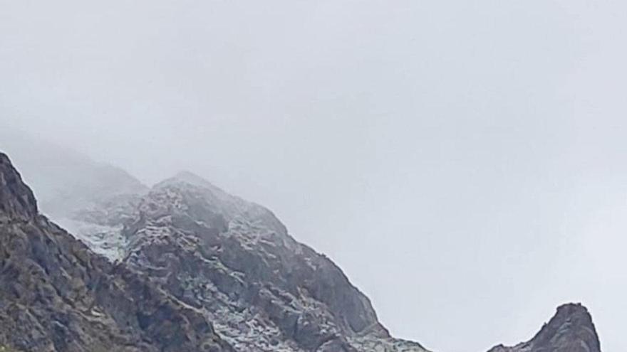 La borrasca Ingrid llega a Mallorca con nieve en el Puig Major