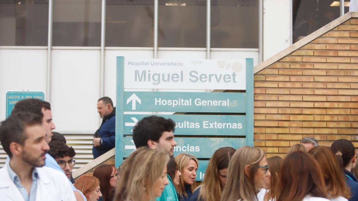 ¿Cuántas veces vamos los aragoneses al médicos al año?