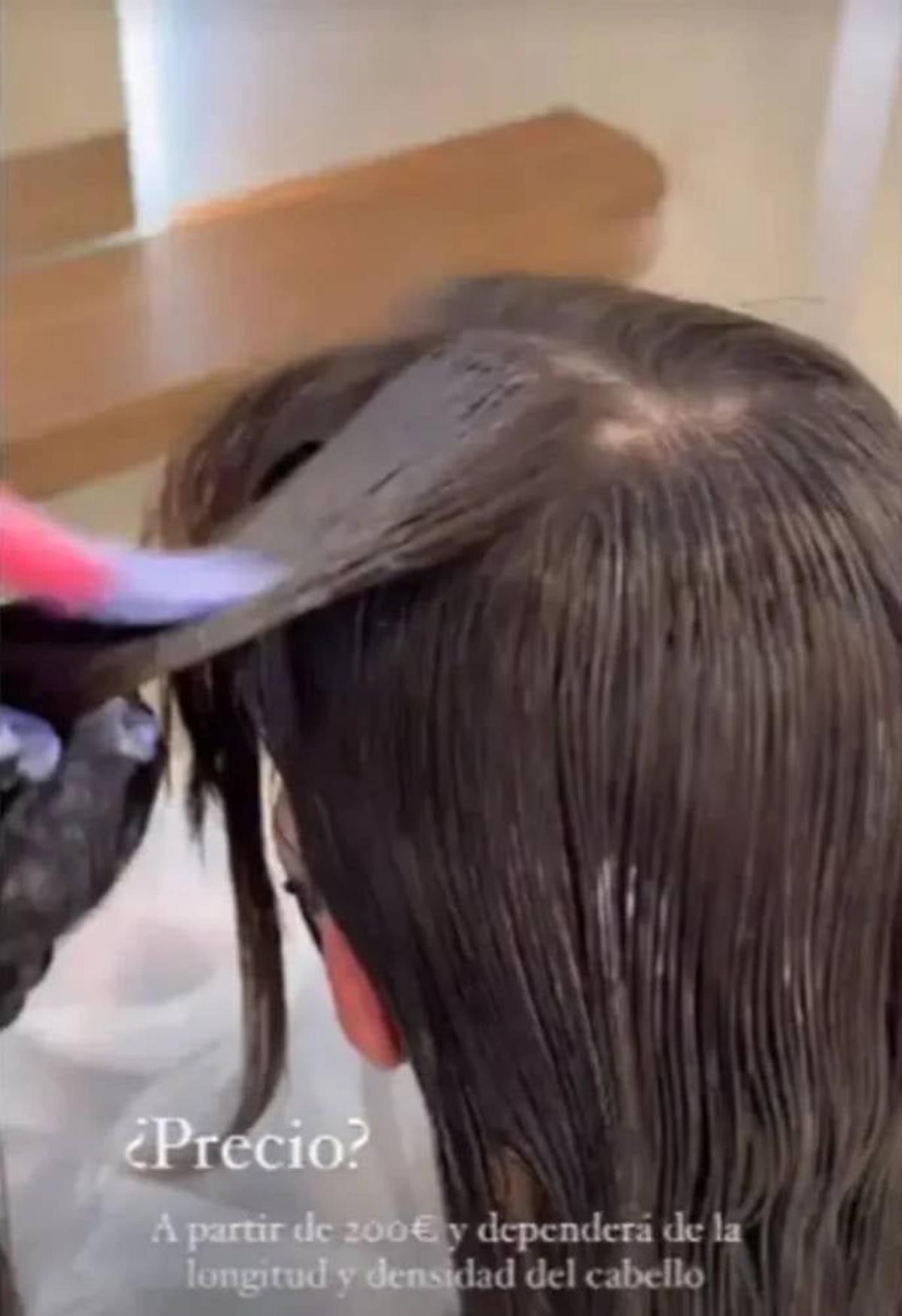 Laura Escanes en la peluquería