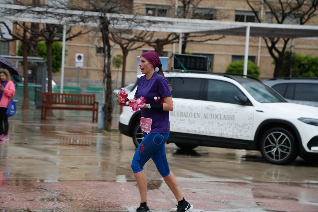 Carrera de la Mujer Murcia 2022: las participantes posan en el photocall