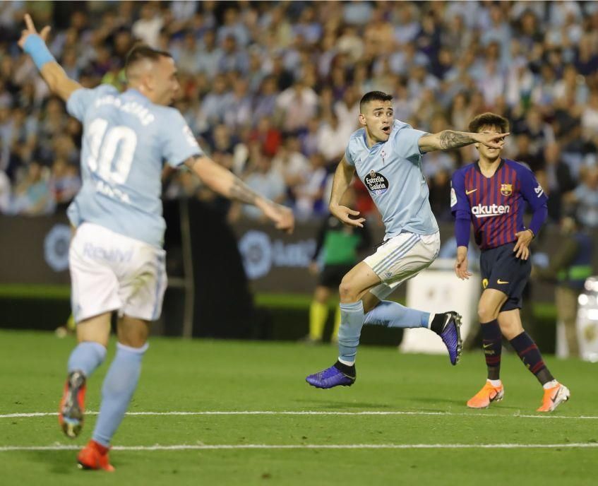 El Celta tumba al Barça y acaricia la permanencia. // A. Villar | J. Lores