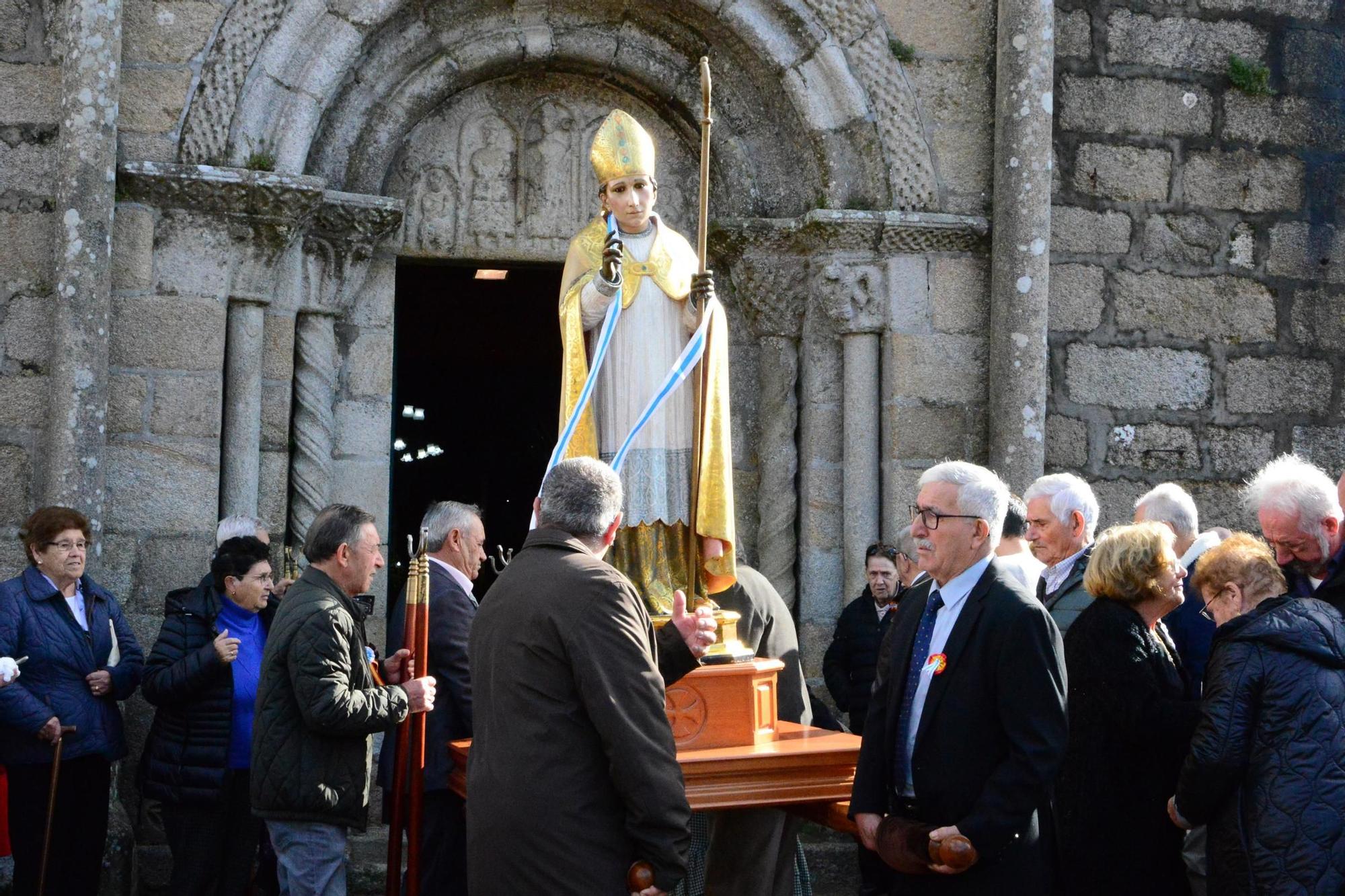 Las procesiones por el San Martiño de Moaña y Bueu aprovechan la tregua de la lluvia